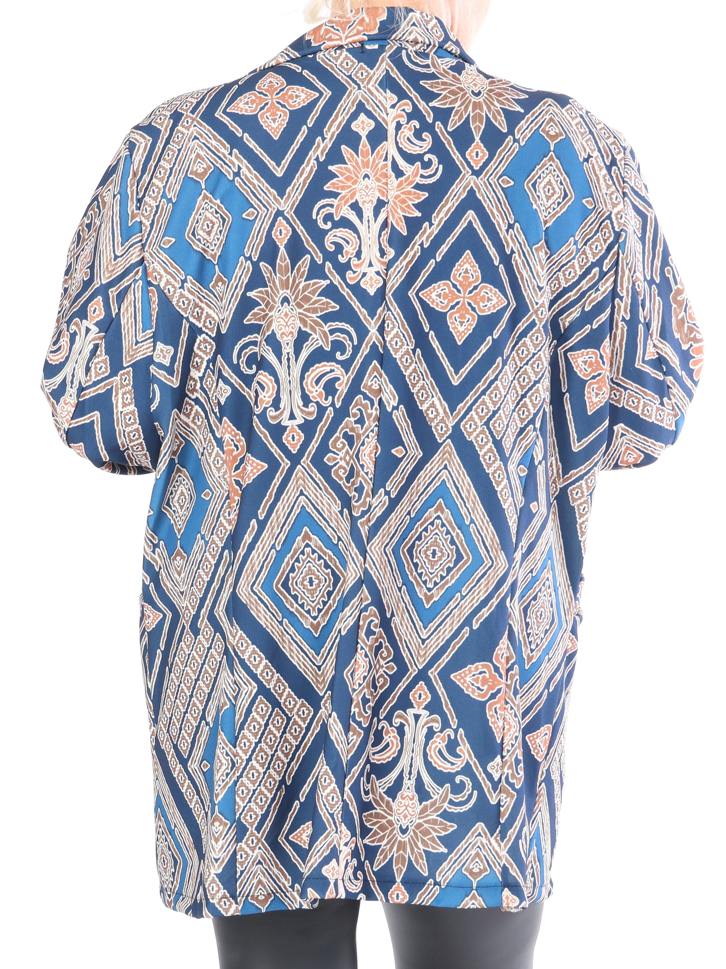 Alberte Pattern - Mönstrad blazer i stora storlekar